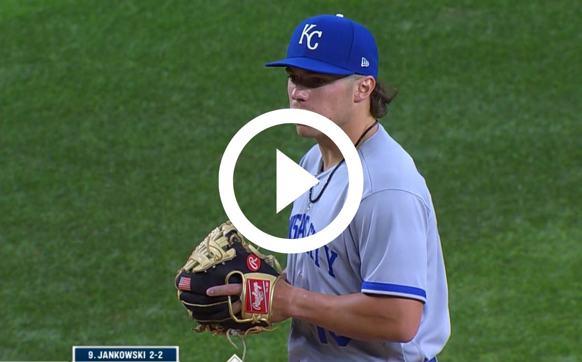 MLB Jardinero se sube como pitcher y tira a 95 mph (+VIDEO) Séptima