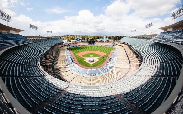 El estadio de los Dodgers es uno de los más grandes en la MLB. (@Dodgers)