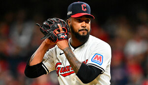 Emmanuel Clase y Luis Ortiz son el más reciente caso de apuestas en Grandes Ligas. (MLB.com)