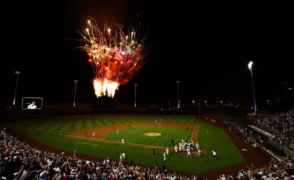 Los mejores momentos del juego 'Field of Dreams' [VIDEOS]