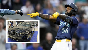 Randy Arozarena regala autos a sus dos entrenadores yucatecos