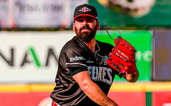 José Urquidy firmó con Leones del Escogido para el Round Robin LIDOM 2026. (Especial)