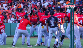 Leones del Escogido gana Juego 4 y está a 1 triunfo del bicampeonato