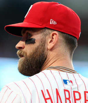 Bryce Harper recibió comentarios de Dave Dombrowski tras una mala temporada con Phillies. (MLB.com)