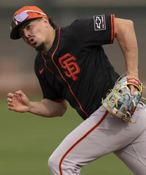 Dominicano Willy Adames listo para un nuevo año con los Giants