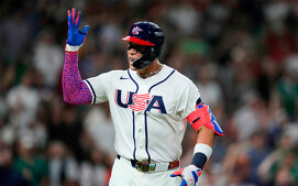 Estados Unidos cortó la racha de 3 derrotas al hilo frente a México en el Clásico Mundial. (MLB.com)