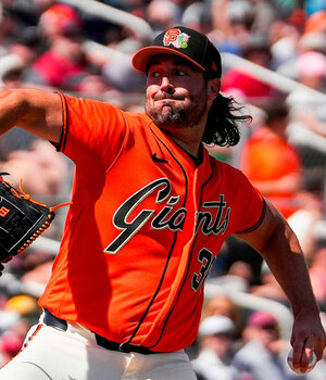 Robbie Ray lanzó las primeras 5.0 entradas de un juego casi perfecto para SF Giants. (FOTO: Especial)