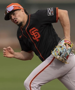 Dominicano Willy Adames listo para un nuevo año con los Giants