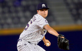 Alonso Becerra brilló en el primer juego de Sultanes ante Giants (FOTO: X/SultanesOficial)