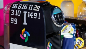 ¿Es real? ¿Cuánto pagaron por la cafetera de Italia del Clásico?