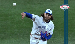 Cody Ponce regresa a MLB y sale lesionado