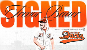 Trevor Bauer regresa a EU... firma con equipo de Liga Independiente