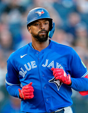 Eloy Jiménez sorprendió a Blue Jays durante el Spring Training (FOTO: MLB.com)