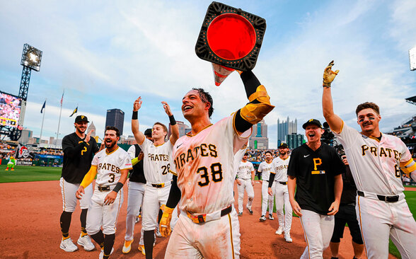 Pirates celebra con un cono una victoria en la MLB 2026 (FOTO: X/Pirates)