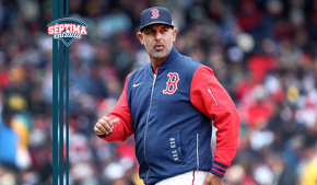 ¡Fuera! Boston Red Sox cesa al manager Alex Cora