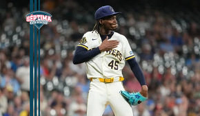 MLB suspende a dominicano Abner Uribe por gestos vs rival