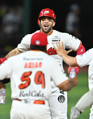 José Marmolejos le dio a Diablos la victoria por 8-7 ante Conspiradores (FOTO: Cortesía)