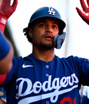 Santiago Espinal fue firmado otra vez por los Dodgers (FOTO: MLB.com)