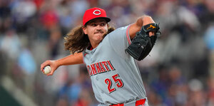 Rhett Lowder, el novato histórico de los Cincinnati Reds (FOTO: AP)