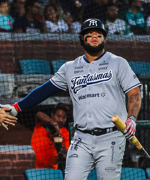 Sultanes gana la primera batalla frente a Saraperos