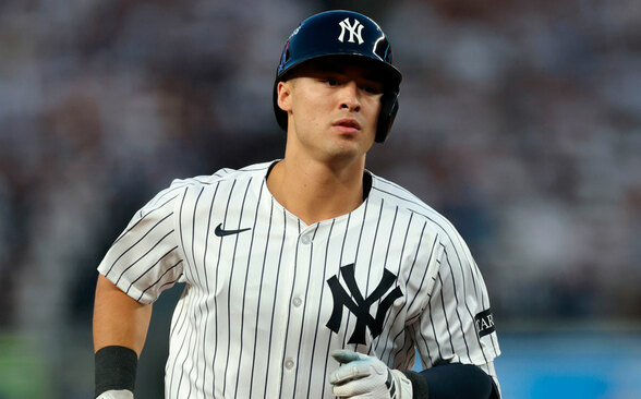 Anthony Volpe cometió su segundo error con los Yankees en la MLB 2026 (FOTO: MLB.com)